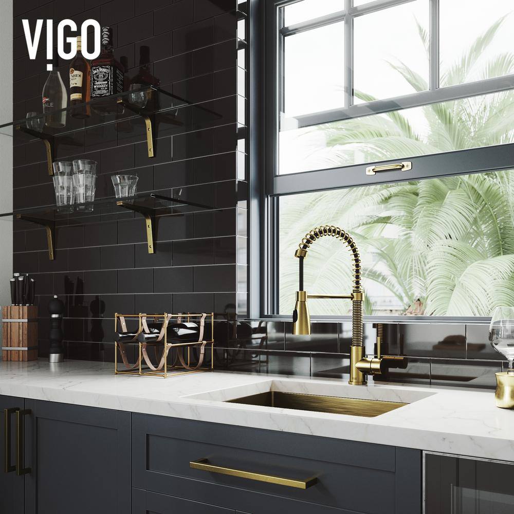 VIGO Brant Single Handle Pull-Down Sprayer Kitchen Faucet in Matte Brushed Gold