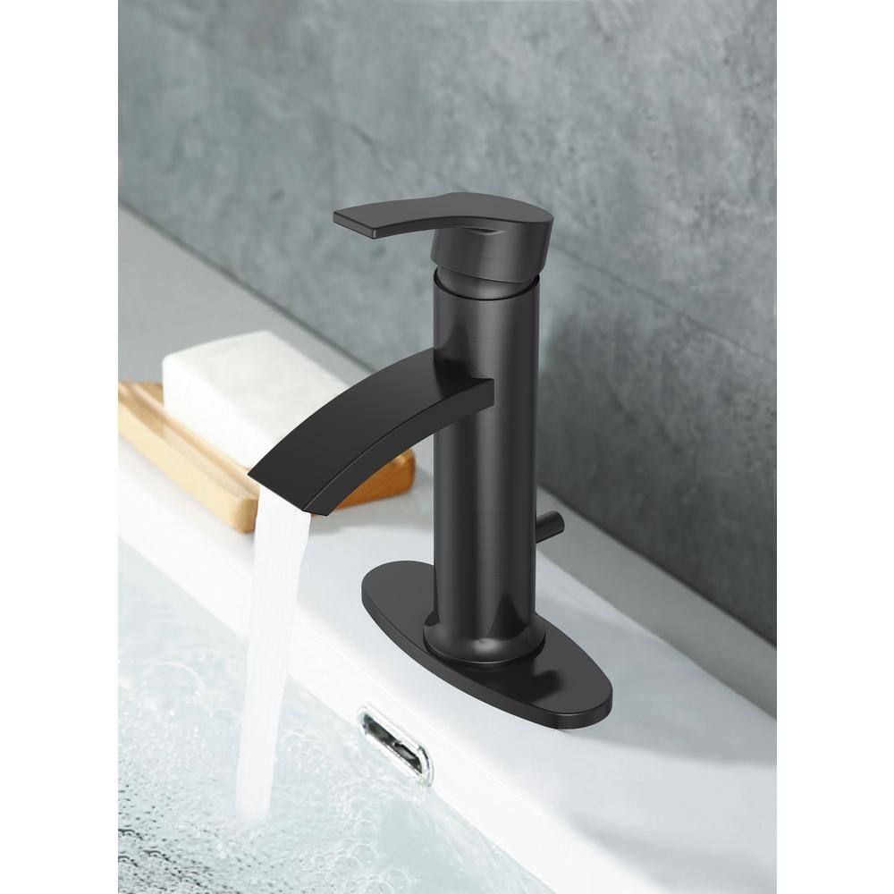 Garrick Single Hole Single Handle Bathroom Faucet in Matte Black