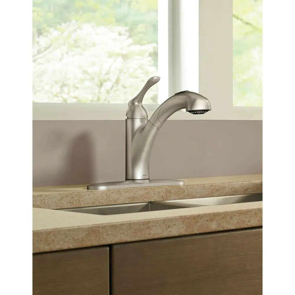 MOEN Banbury Single-Handle Pull-Out Sprayer Kitchen Faucet with Power Clean in Spot Resist Stainless
